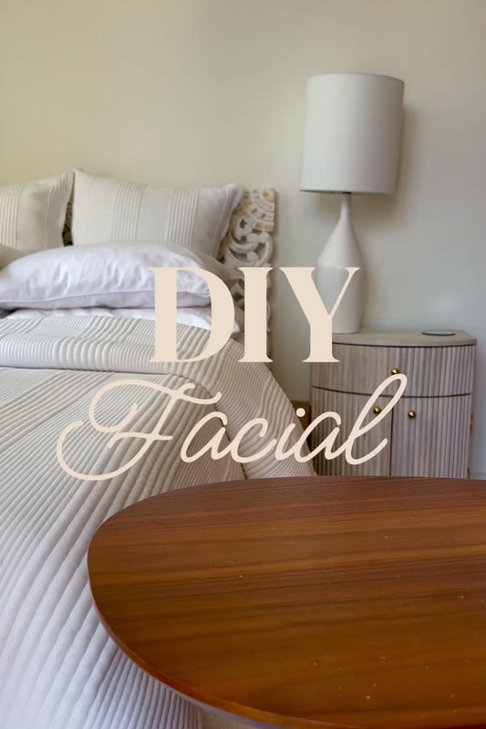 Honey & Almond Revitalizing Face Scrub